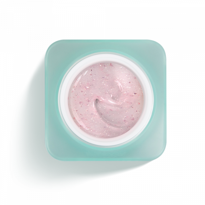 Liquid Polygel No Filing Milkshake 02 je mlečen odtenek z reflektivnimi ble&scaron;čicami in sijo�...