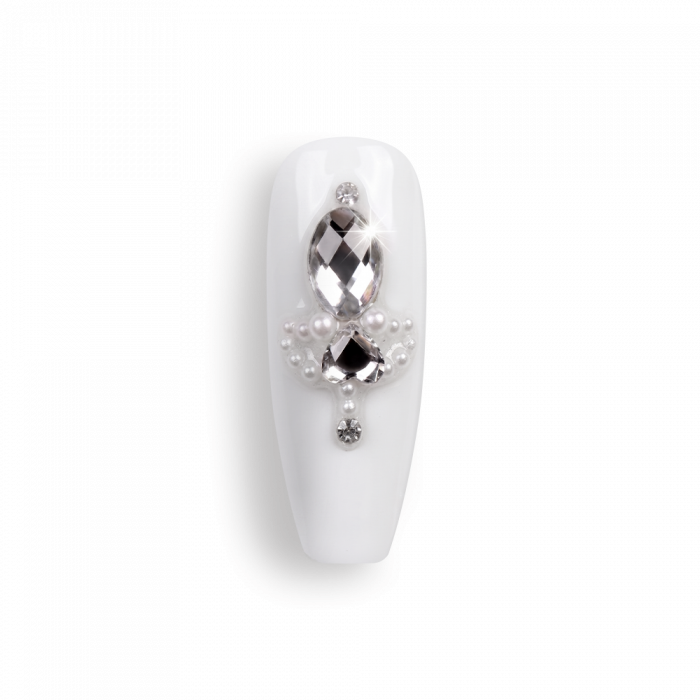 Odkrij svet luksuznih nail art dekoracij, kjer detajli zares oživijo.
Elegantni in igrivi okraski z...