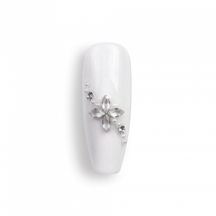 Odkrij svet luksuznih nail art dekoracij, kjer detajli zares oživijo.
Elegantni in igrivi okraski z...