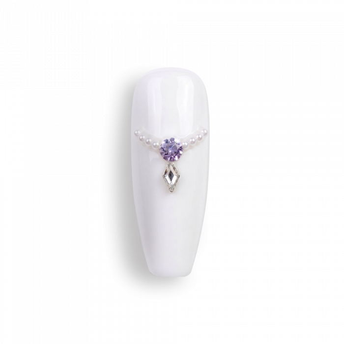 Odkrij svet luksuznih nail art dekoracij, kjer detajli zares oživijo.
Elegantni in igrivi okraski z...